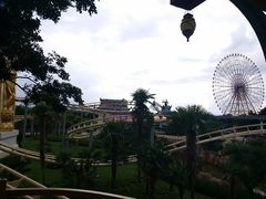 -七彩云南欢乐世界