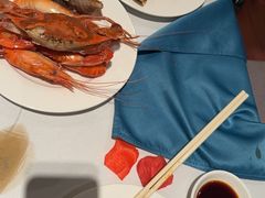 -广州万富希尔顿酒店·感趣自助餐厅·金秋蟹宴生蚝海鲜刺身