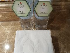 -广东大厦酒店(广州北京路步行街纪念堂地铁站店)