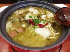 -周鱼小馆石锅酸菜鱼(活力汇店)