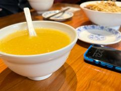 -老天桥酱肉烧饼夹肘子(天桥店)