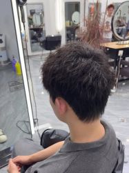 -藤野造型烫染·漂发