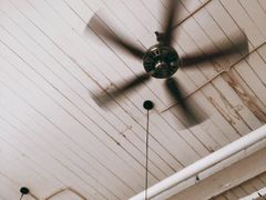 -雕刻时光咖啡馆(交大店)