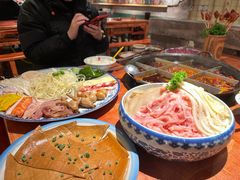 -周小明火锅(黑金冠社区店)