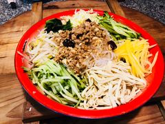 -山里屯铁锅炖(哈尔滨中央大街店)