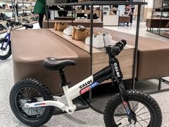 -迪卡侬(西三旗店)