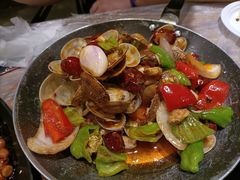 -巴厘龙虾·榜首油焖大虾(音乐学院·沿江酒馆店)
