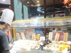 -四海一家自助餐(益田假日广场店)