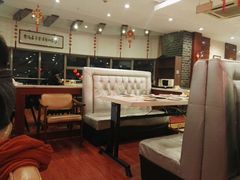 卡座-泉福居酱骨头自助广场(南大街商业步行街店)