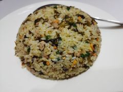 吉士酸菜肉糜炒饭-新吉士·上海菜(浦东LCM置汇旭辉店)