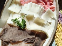 -故里和山·成都火锅(欢乐港湾店)