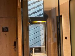 -上海虹桥中心爱琴海亚朵S酒店