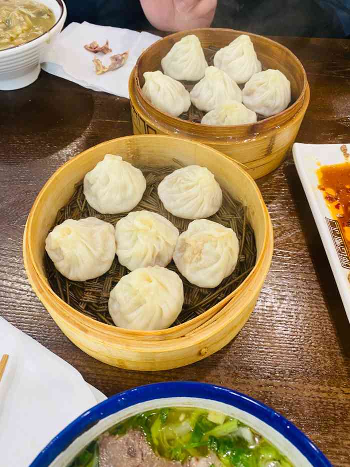 郑记南门口(中央名邸店)-"难得能外出吃顿早饭,早晨8点店里还是人满.