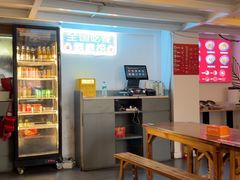 -赣南粉局·江西锅气炒米粉(南京西路店)