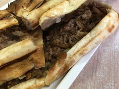 熏肥肠鞋底火烧-宝光熏肉鞋底火烧(新街口店)