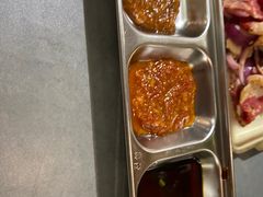 -围炉肉舍•炭烤活鳗•丹东海鲜烤肉(步行街店)