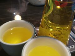 枸杞菊花茶-东椰·海南椰子鸡火锅(朝阳门店)