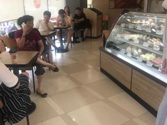 -85度C(生甜甜圈研究工坊·上海平凉店)