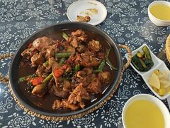 -八两八金·莱芜特色炒鸡(市南漳浦路店)