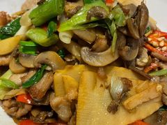 冬笋磨菇炒肉片-丰收日(五角场店)