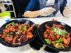 -虾弄弄海派小龙虾·牛羊蝎子火锅