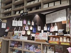 -钟书阁(群光广场店)