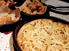 金枕榴莲菠菠披萨-必胜客(东兴商厦店)