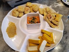 烤豆腐夜总汇-福照楼汽锅鸡·云南特色菜·西南联大主题餐厅(老街胜利堂店)