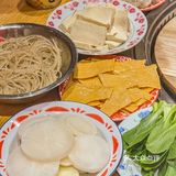 果然东北“文和友”真的是人气顶流，排队高峰期！