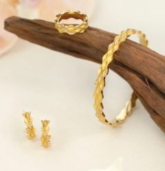 -周生生Chow Sang Sang(先天下店)