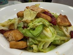 -汗腾格里·风味餐厅(新疆驻京办店)