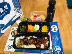 樱花果木烤菠萝仔骨弁当-饭丰町和风精致便当(长阳路店)
