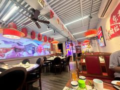 -雪乡人家东北菜·铁锅炖一切(高斯路店)