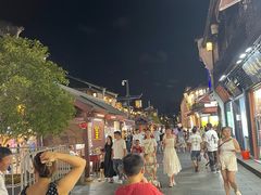 -吴山路夜市