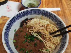 -沪西老弄堂面馆(定西路店)
