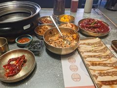 -草家酱蟹炭火烤肉店(珲春南路二店)