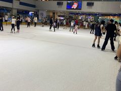 -正佳冰河湾真冰滑冰场