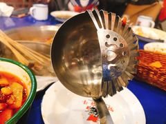 -马路边边串串香形象店(磐石路店)