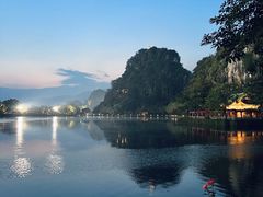 -星湖旅游景区七星岩