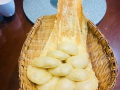 乡村锅边馍馍-万重锦·人文川菜馆(骡马市店)