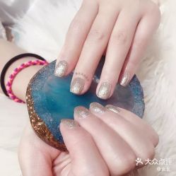 -夏花美甲美睫