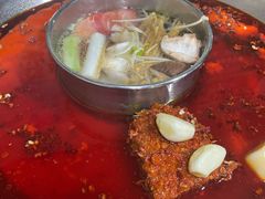 鸳鸯锅-星鸿社重庆老火锅