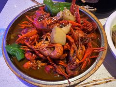 -红盔侠小龙虾(海宁银泰店)