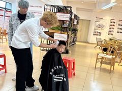 -首脑美容美发化妆美甲培训学校(龙岗校区)