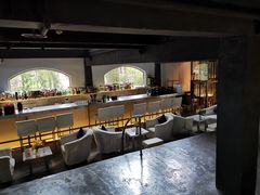 -穹六人间 people 6(岳阳路店)
