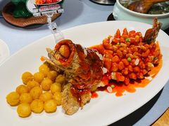 -吴越荣记苏州菜·松鼠桂鱼100%活鱼现做(月光码头店)