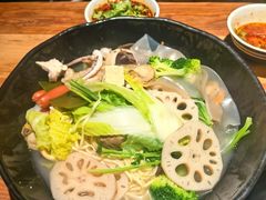 -万记麻辣烫国展总店