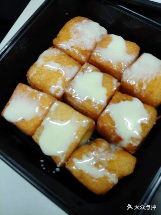 九龙冰室(东急新天地店)招牌一口西多士图片