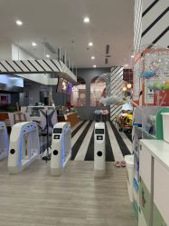 -宝燕乐园(春申店)