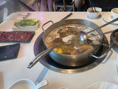 -山海龙·潮汕牛肉火锅(奥林春天店)